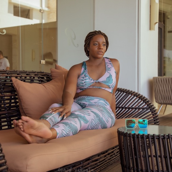 Tropical Print Sports Bra and Legging Set - Picture 1 of 5